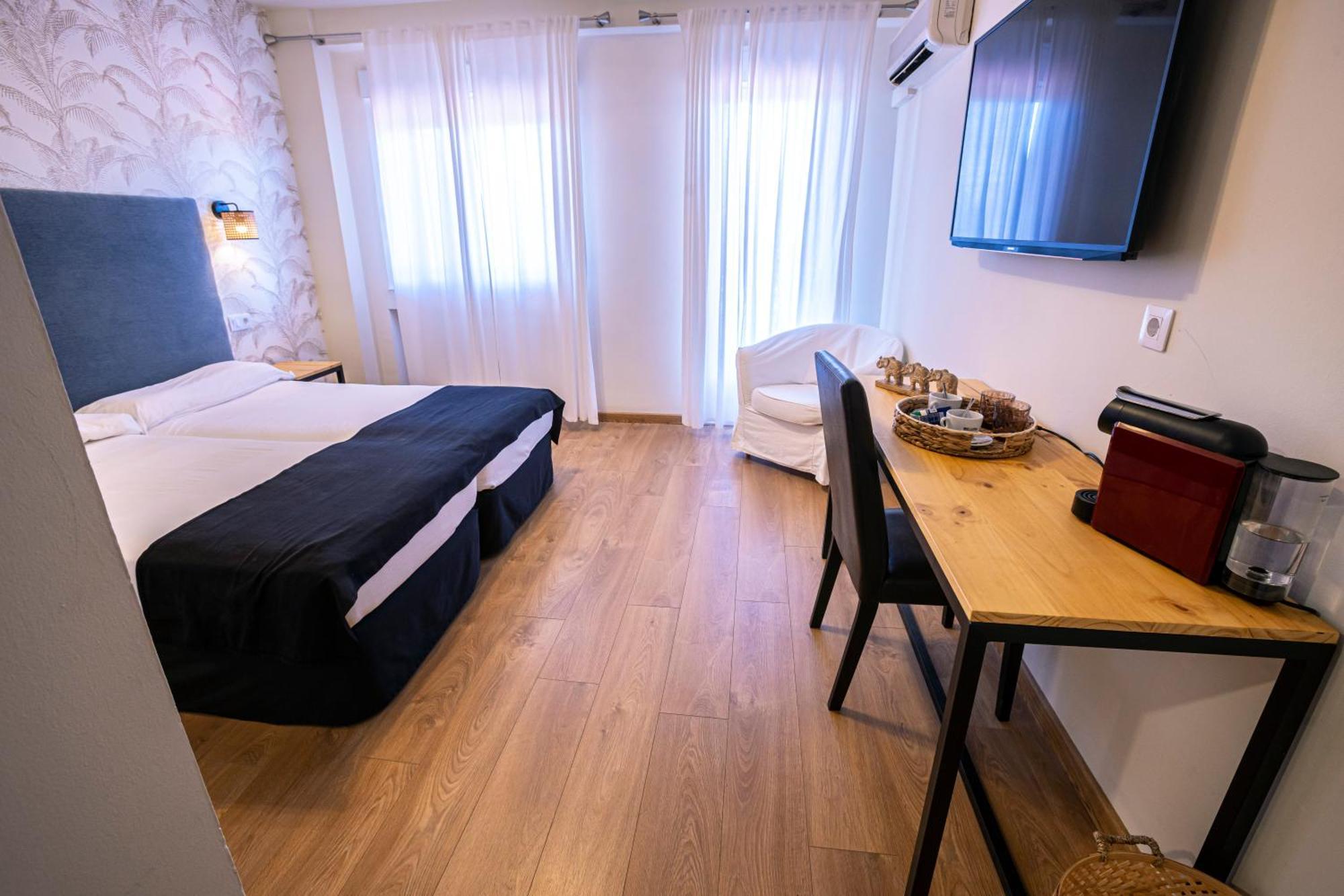 Complejo Roma Hotel อัลเดอานวยวา เดล กามิโน ภายนอก รูปภาพ