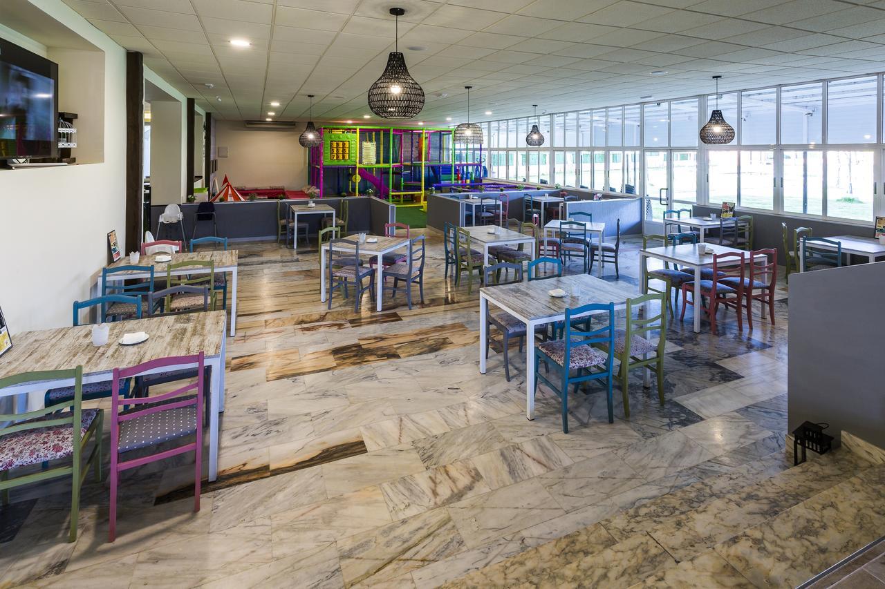 Complejo Roma Hotel อัลเดอานวยวา เดล กามิโน ภายนอก รูปภาพ